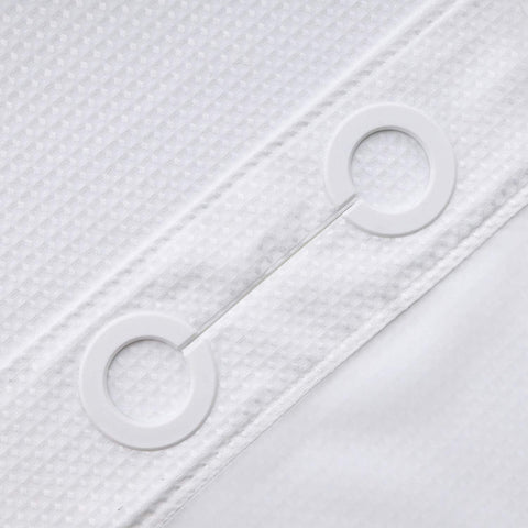 River Dream stall hotel-grade fabric provides a premium, weighty feel.