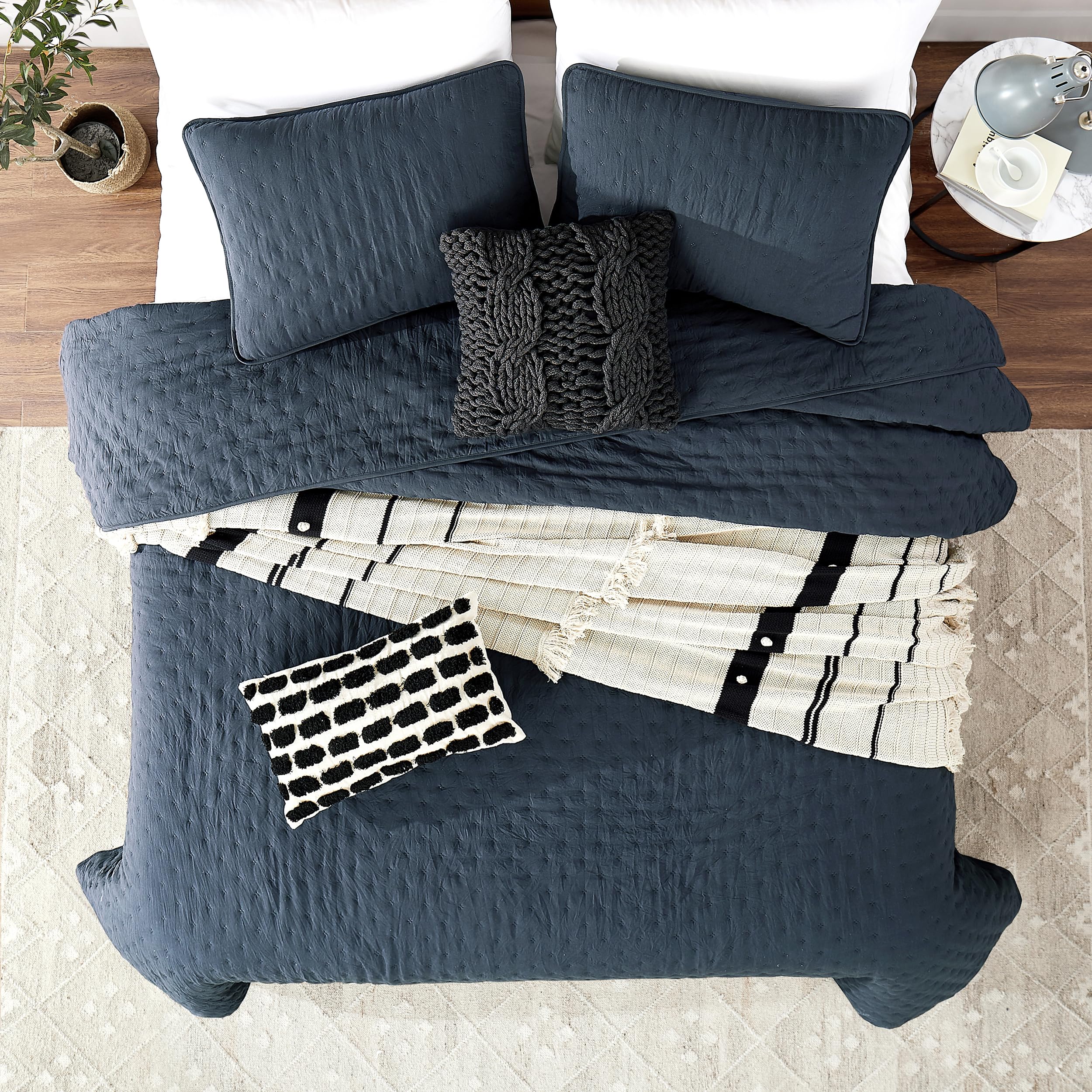 ROARINGWILD navy blue pillow sham coordinates with the quilt set