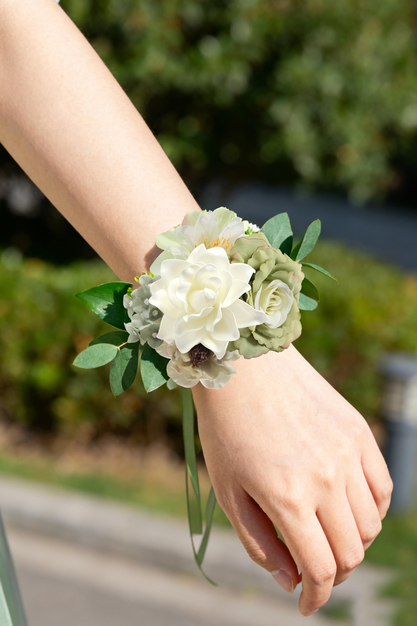 Rongflower home decor floral ensemble to warm living spaces.