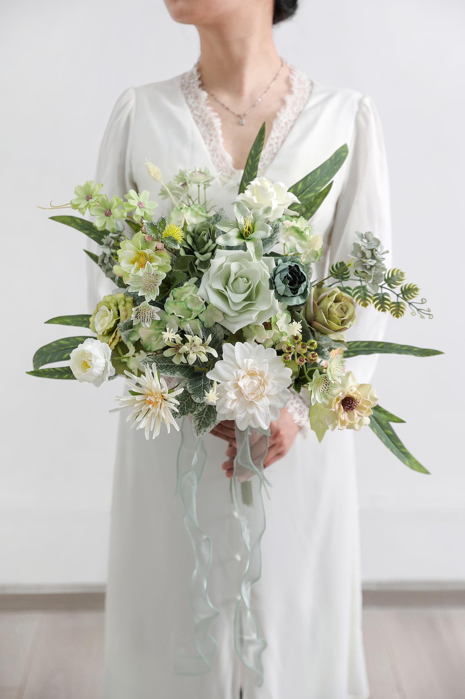 Rongflower silk and foam flower heads pack adds vibrant focal points for centerpieces.