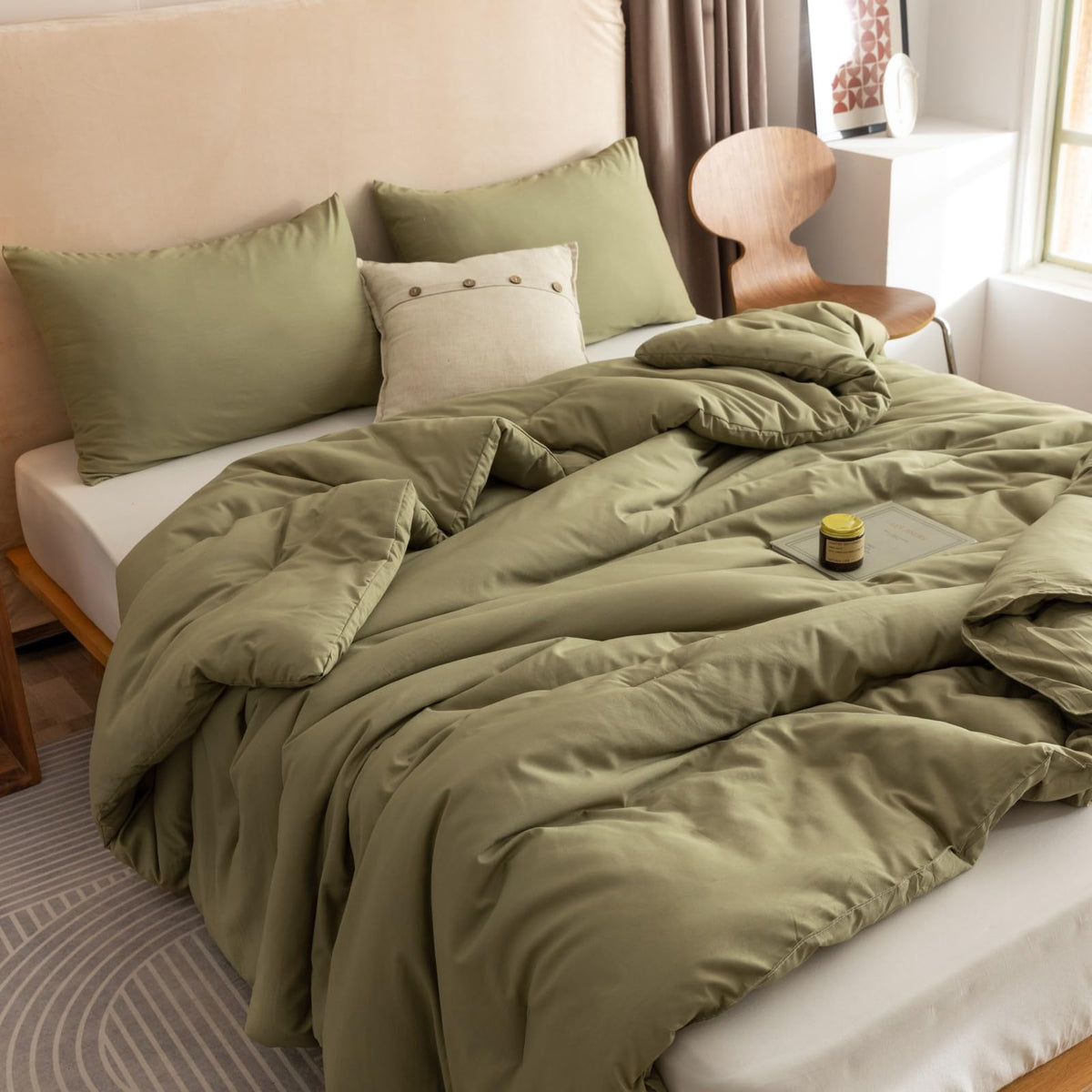 ROSGONIA full olive green comforter on a bed, soft and lightweight for everyday use