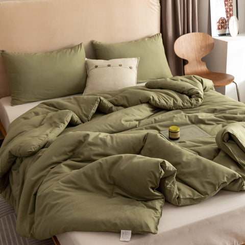 ROSGONIA olive-green comforter with pillowcases on bed for easy care