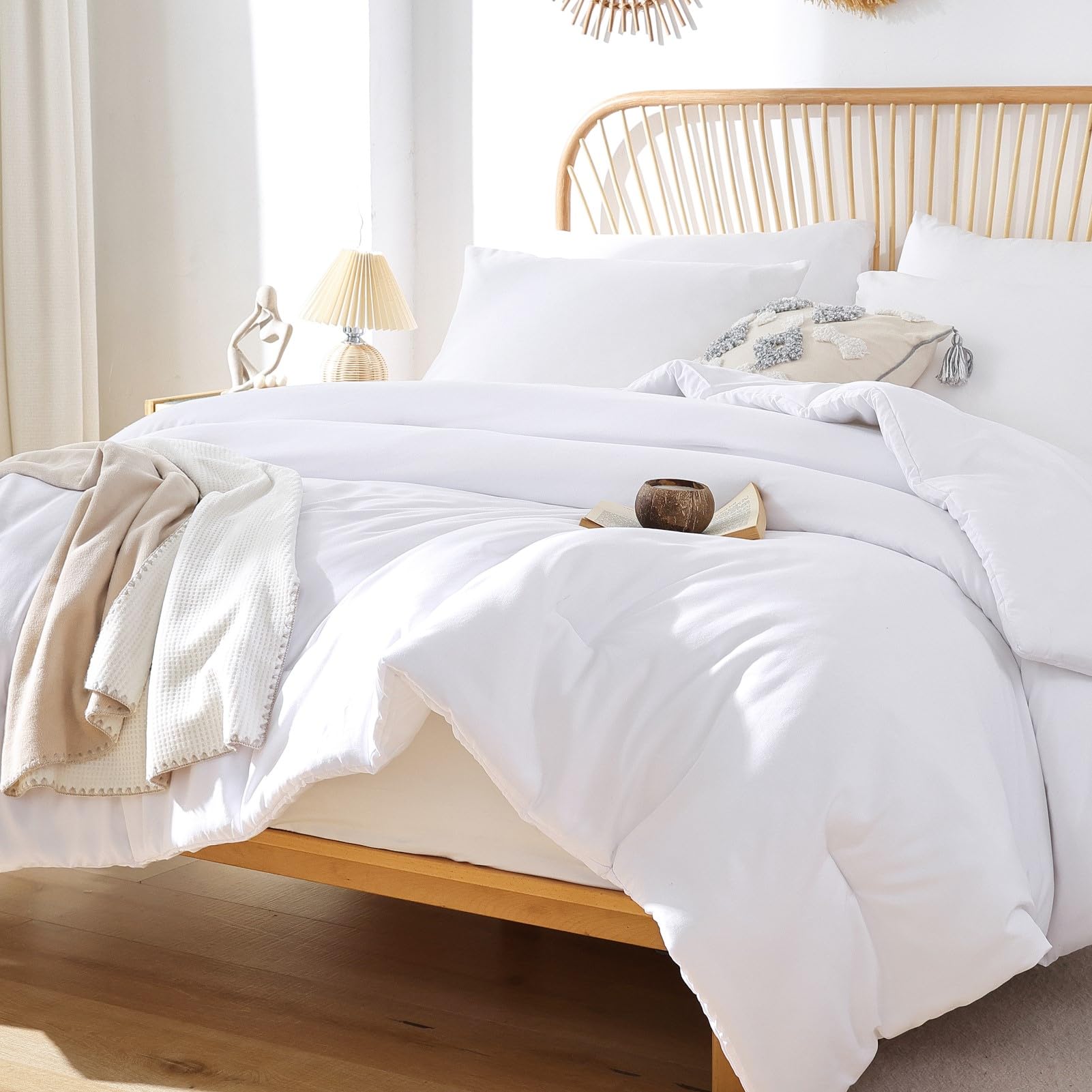 ROSGONIA white queen comforter closeup weave demonstrates durable, easy-care fabric.