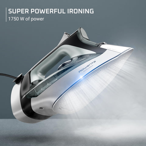 Rowenta Focus Excellence retractable cord keeps ironing neat and portable