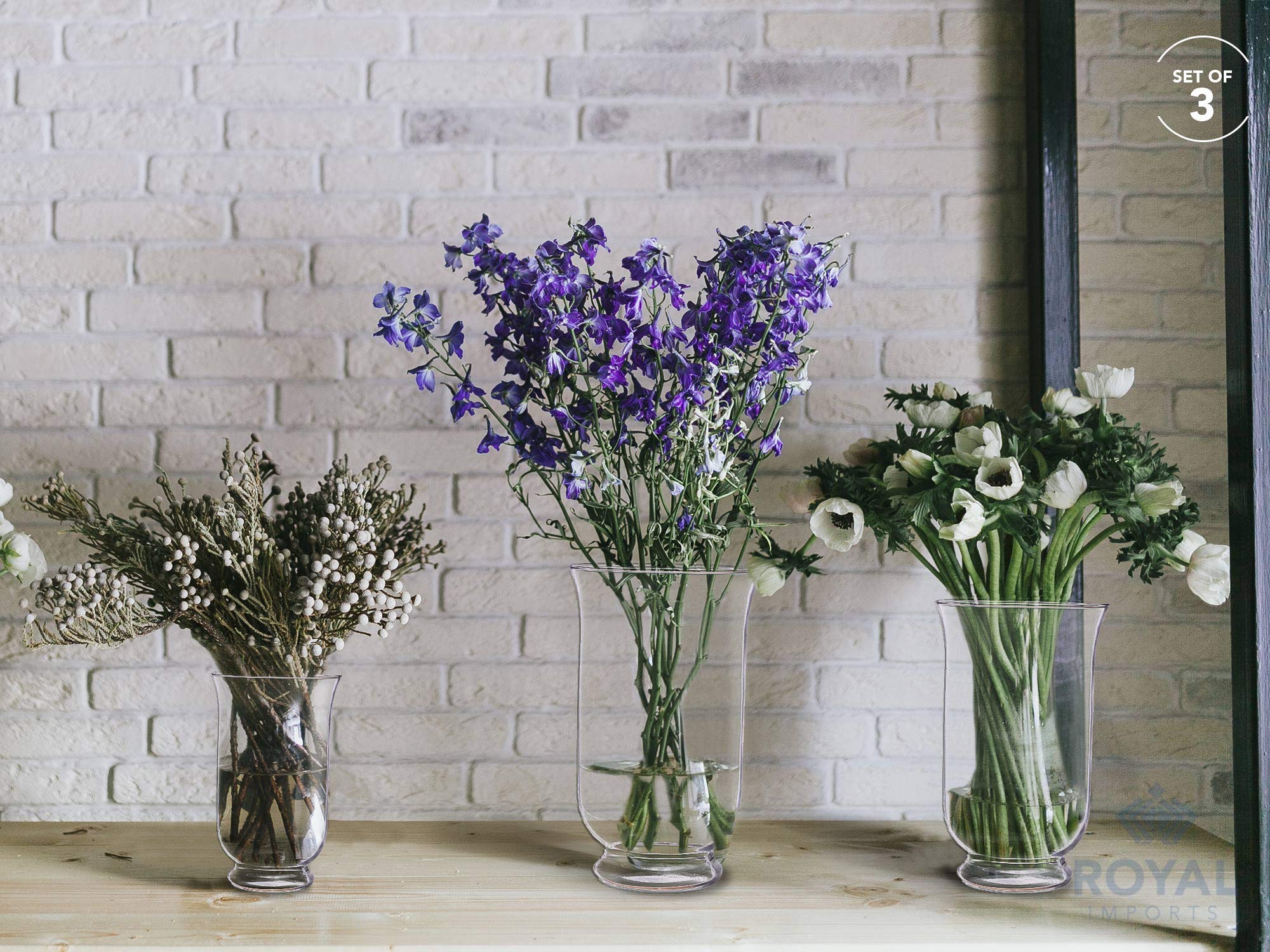 Royal Imports clear glass flower vase for table décor and floral arrangements.