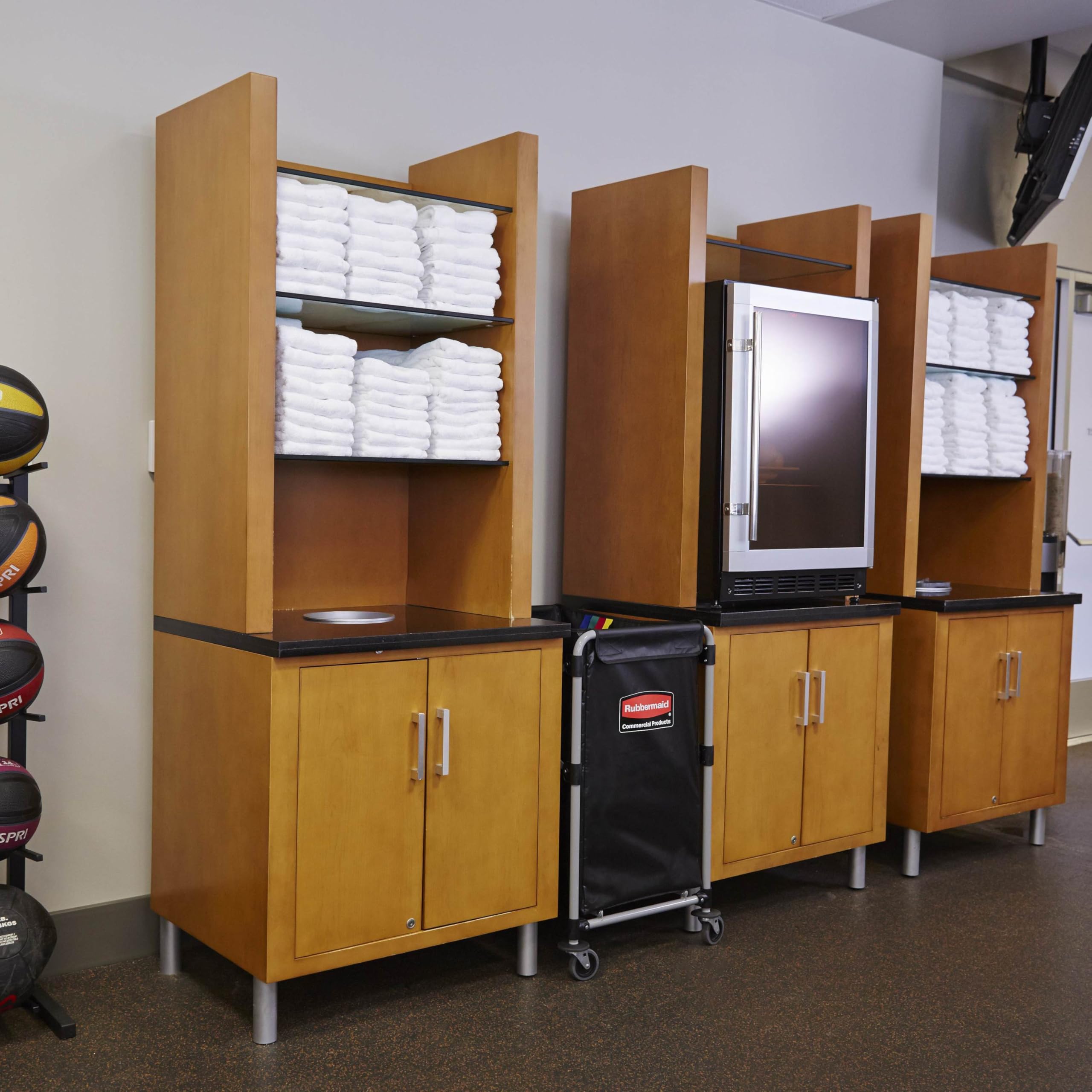 Rubbermaid Collapsible X Cart Multi-Stream sort option aids on-site sorting