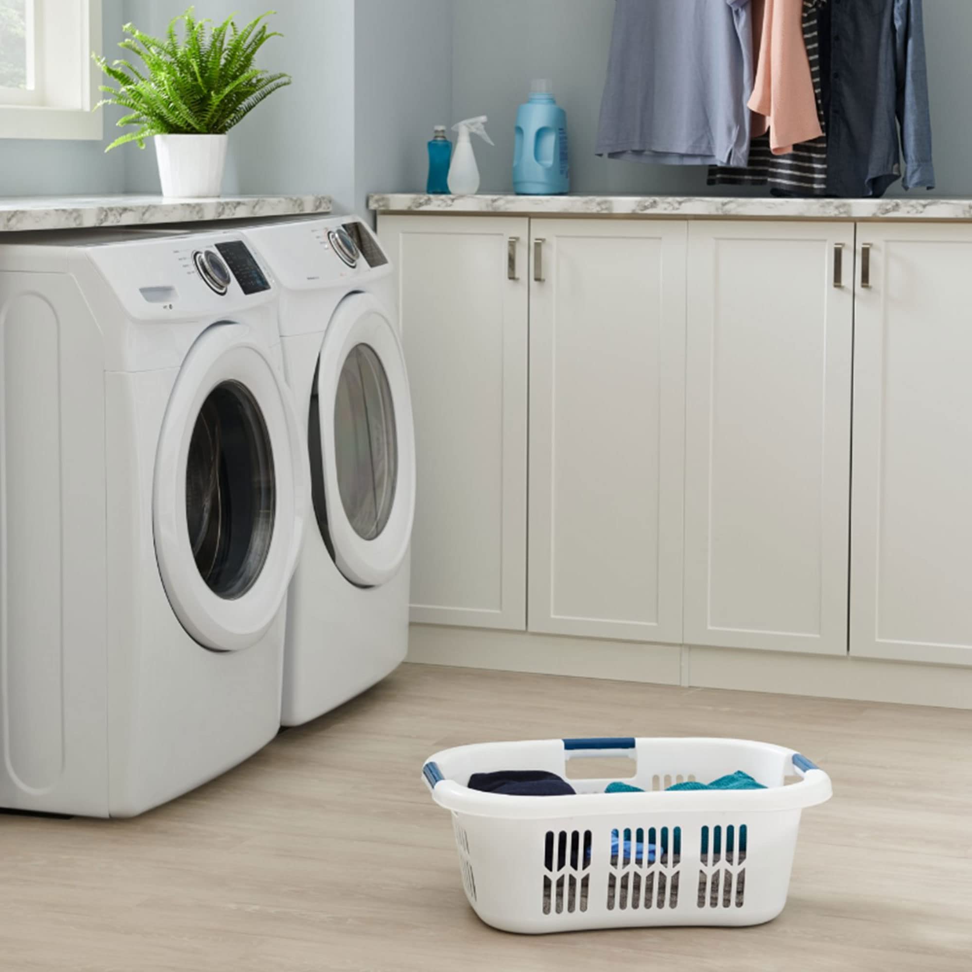 2.1 bushel capacity accommodates a full laundry load in one trip