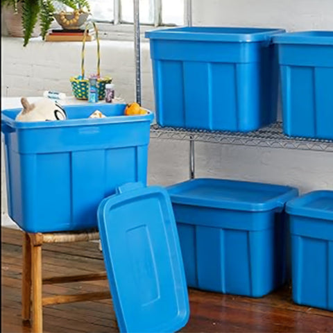 Rubbermaid Roughneck tote 18gal durable construction for year-round use
