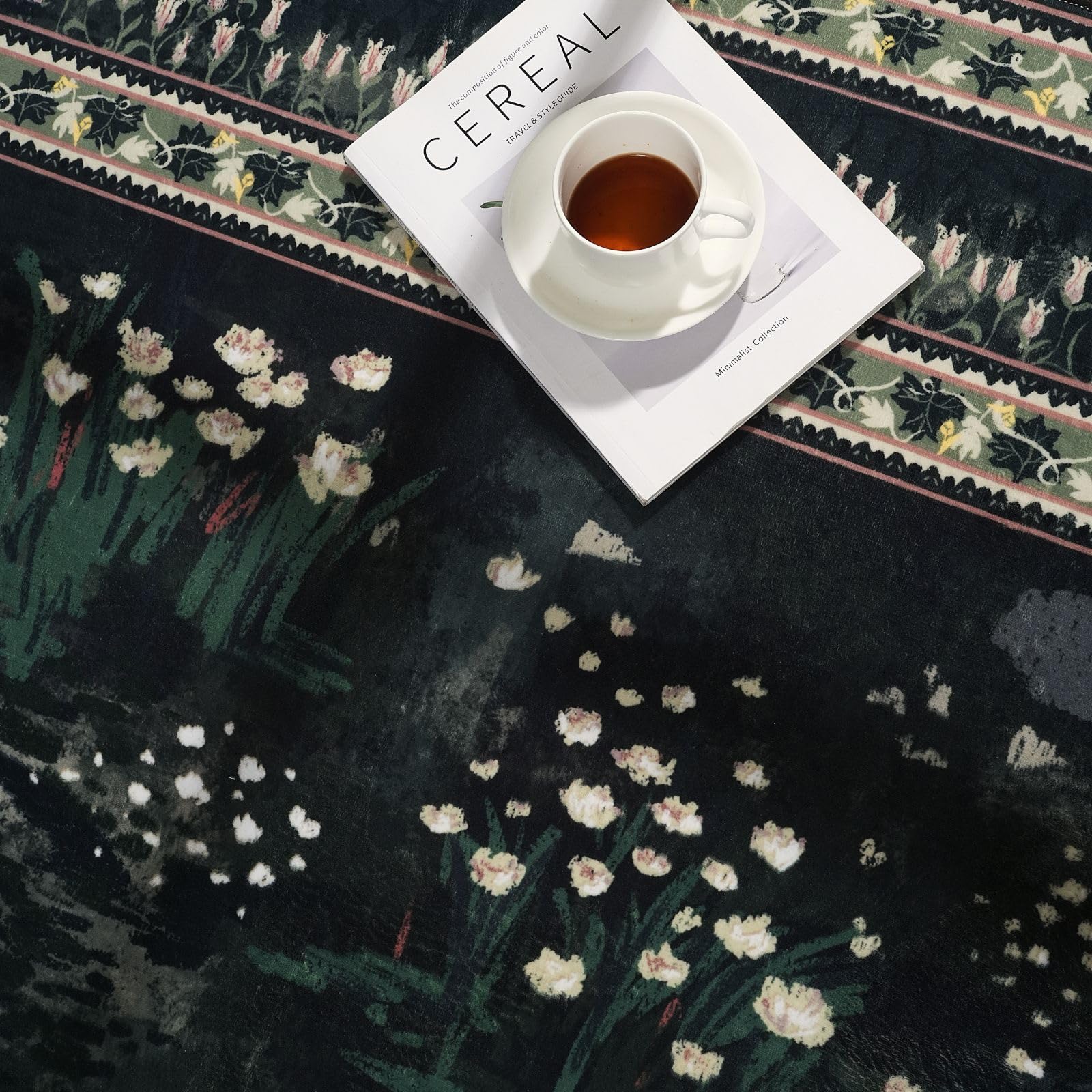 Rugcomf Circle Rug with non-slip backing for stable placement on floors