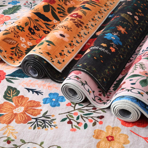 Rugcomf easy-clean rug that dries quickly after washing.