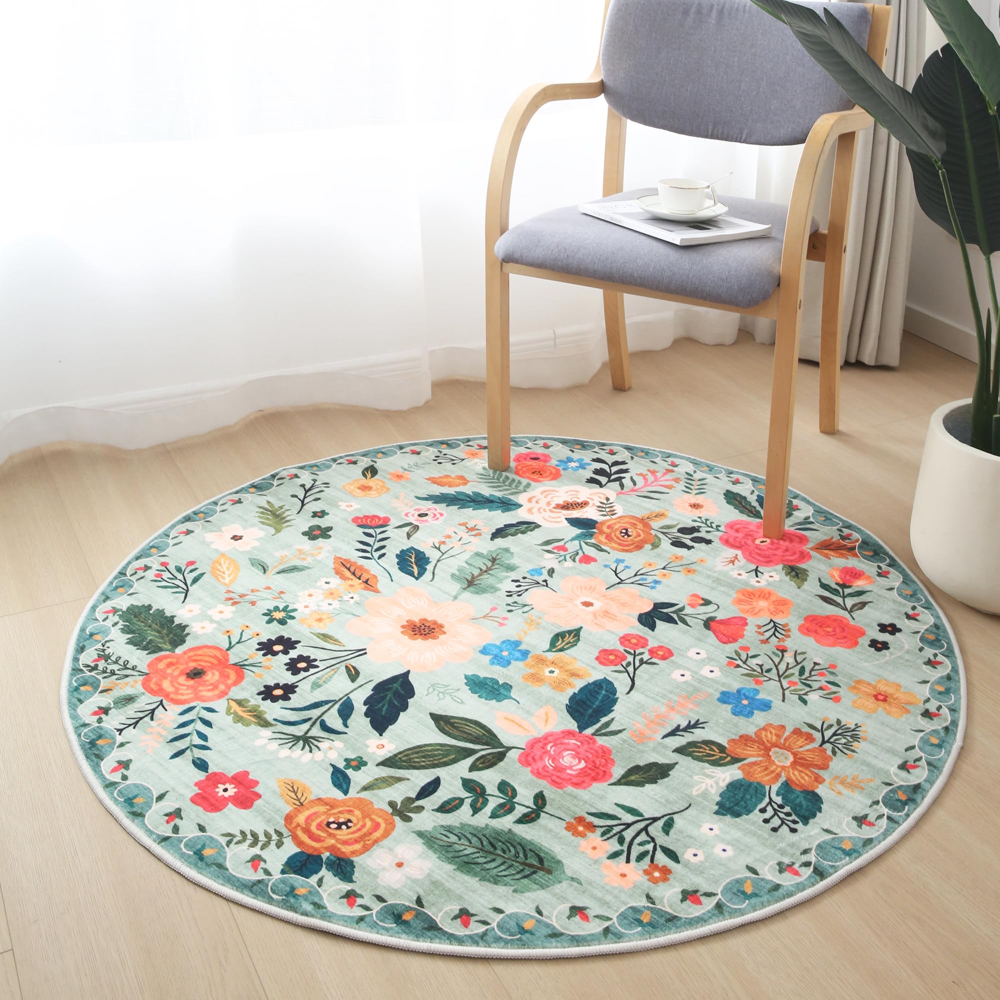 Rugcomf kid and pet-friendly rug withstands daily life with soft comfort.