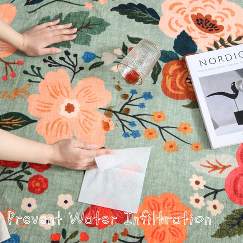 Rugcomf washable circle rug keeps colors vibrant with easy cold-water cleaning.