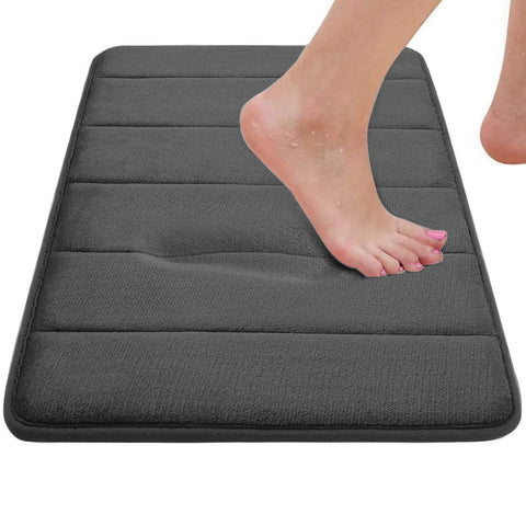RUN HELIX grey rug machine-washable material smooth cleaning for busy homes