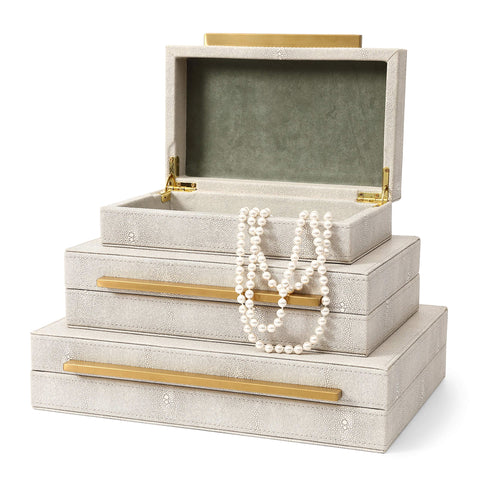 RUNYAO Kingflux boxes displayed on a shelf for stylish organization.