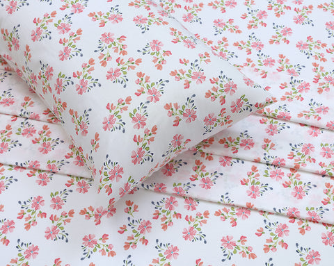 RUVANTI Bloomex bedroom scene demonstrates casual, crisp bedding for year-round use.