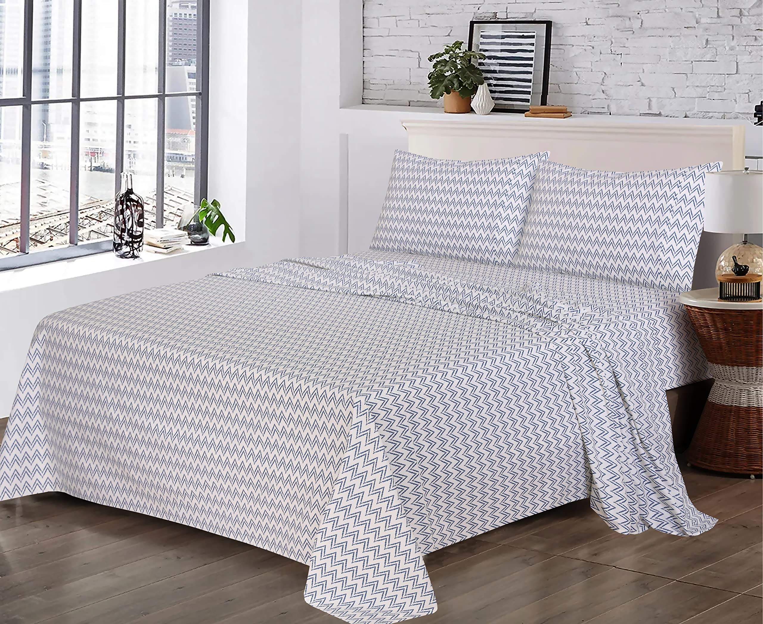 RUVANTI crisp stitching and neat edges on the sheet set.