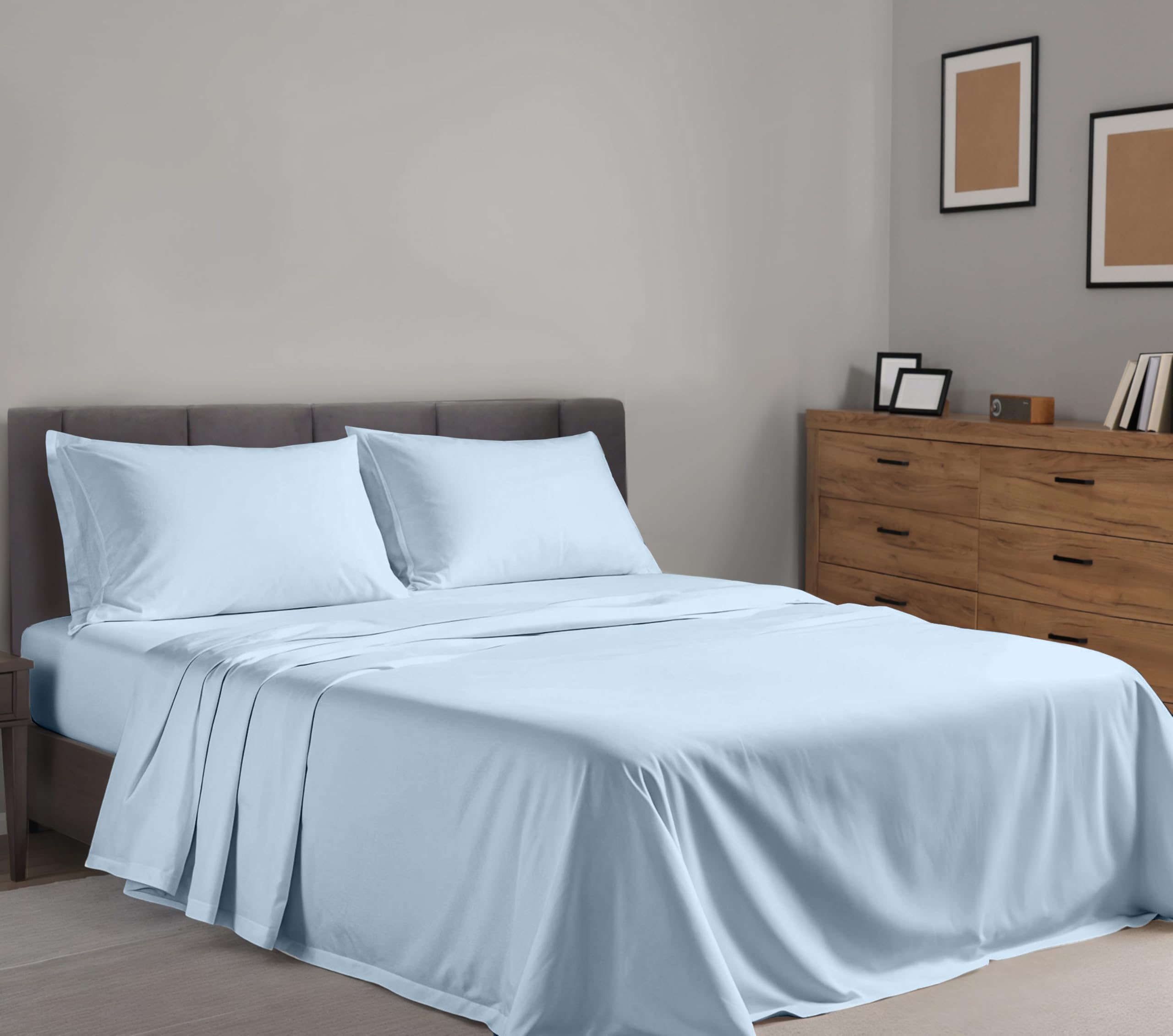 RUVANTI king-size four-piece set designed for secure, stay-put fit on tall mattresses.