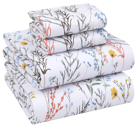 RUVANTI Percale king flat sheet close-up shows crisp, breathable fabric for a cool night.