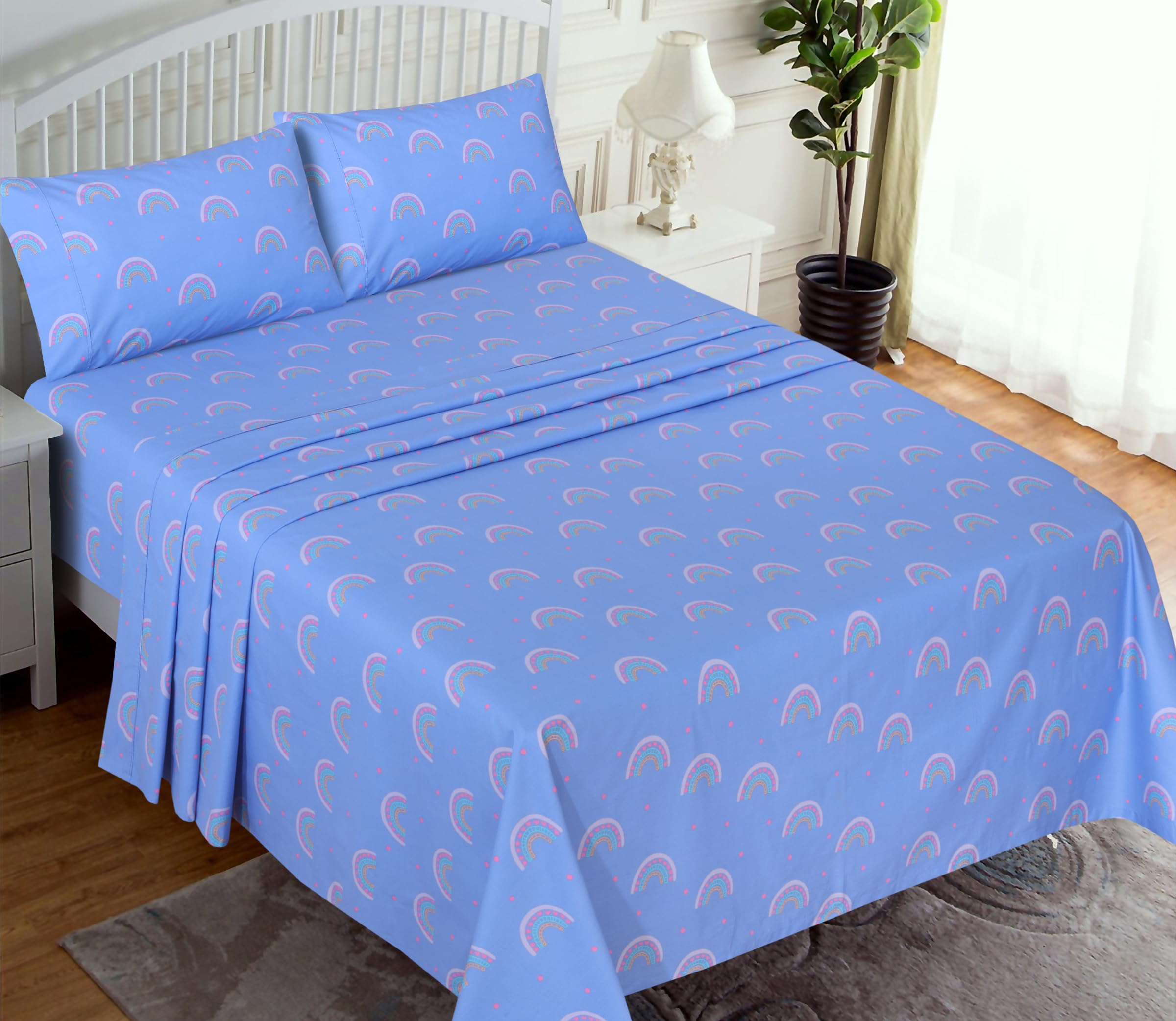 RUVANTI percale weave close-up reveals breathable, lightweight fabric and smooth finish.