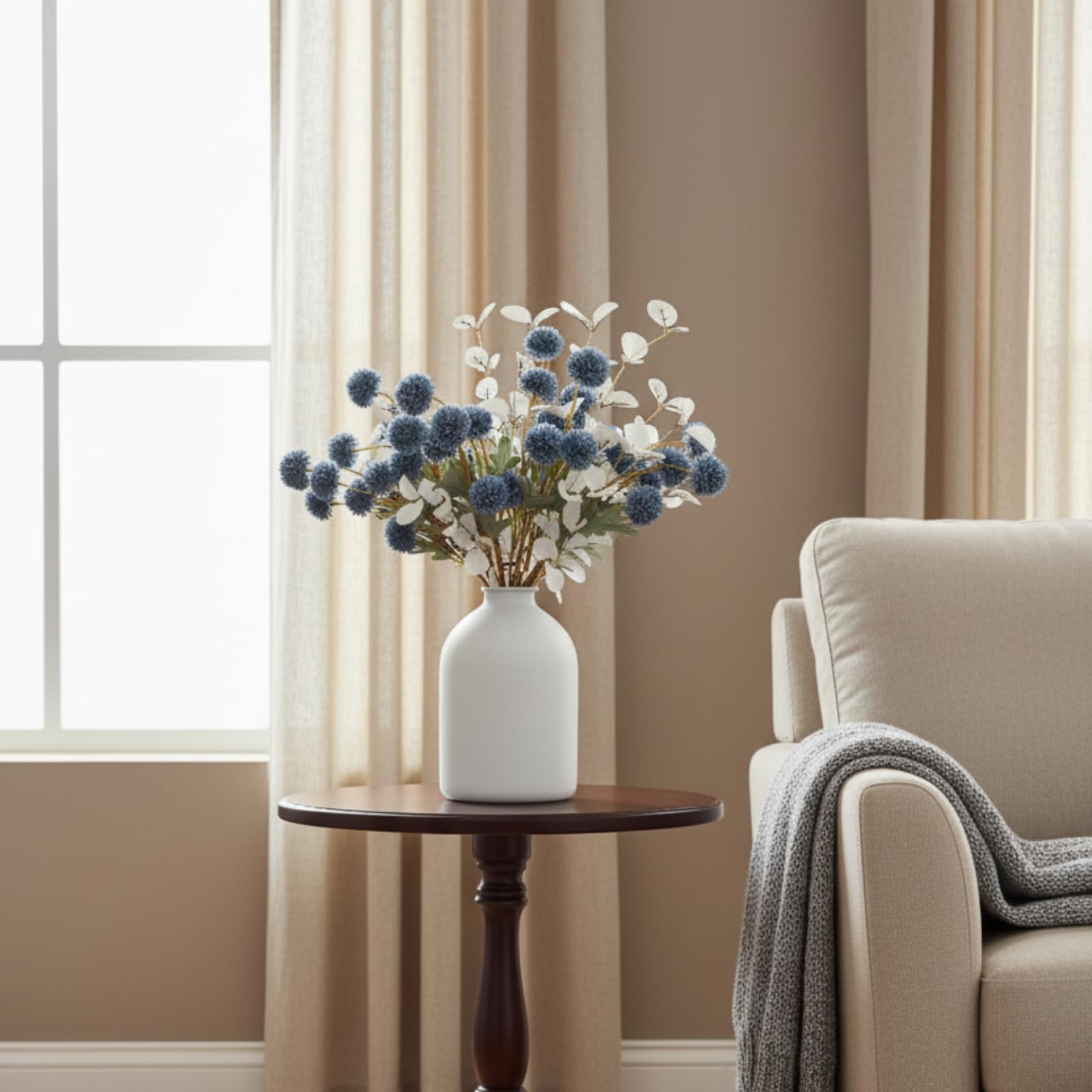 Dining room centerpiece using the Arlo vase for a clean, minimalist table setting