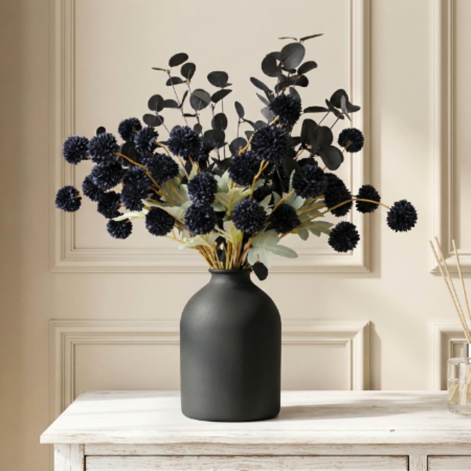 RyddeligHome Arlo vase dining table centerpiece creates focal point.
