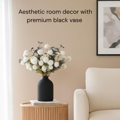 RyddeligHome Arlo vase matte black finish enhances modern decor.