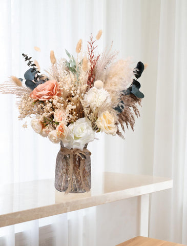 RyddeligHome dining room centerpiece creates conversation-ready tablescapes