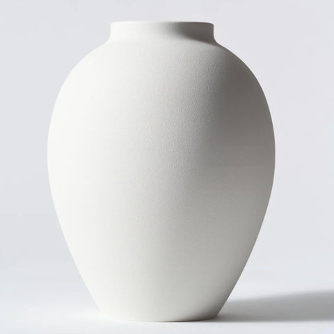 RyddeligHome white vase round-oval-9inch, durable iron construction for busy households.