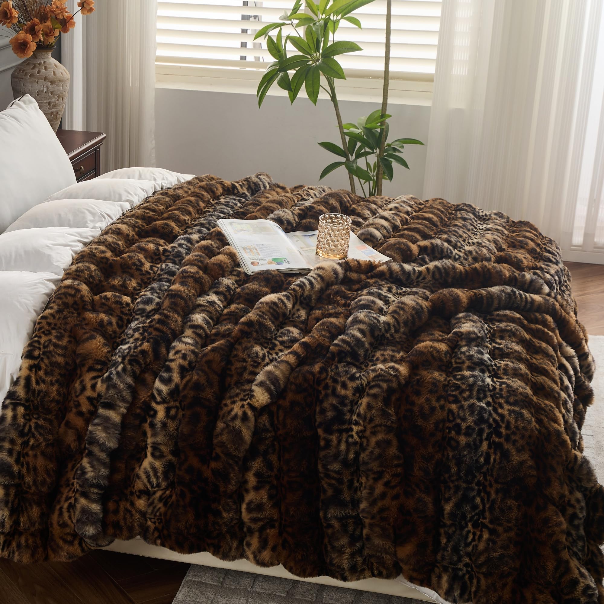 RYNGHIPY living room styling with plush faux fur throw.