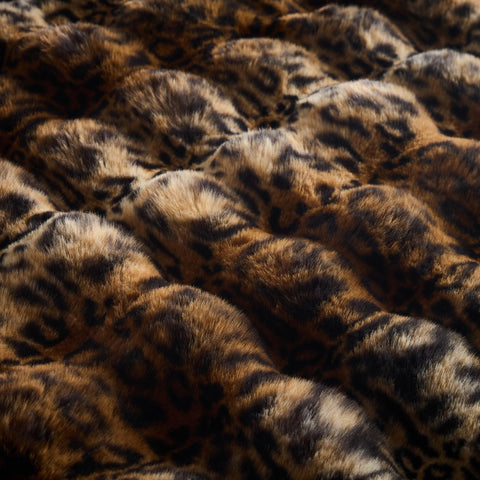 RYNGHIPY winter-ready blanket for extra warmth and coziness.