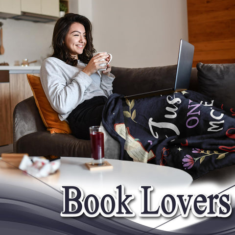 Ryubein soft-flannel reading blanket delivers plush comfort