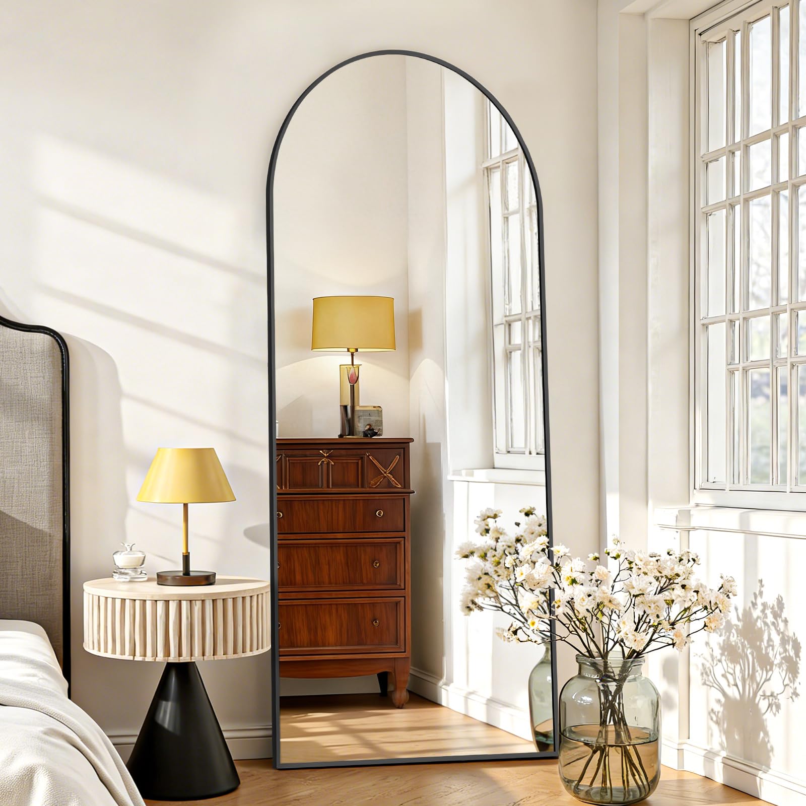 SageNest aluminum frame with slim front edge for a modern look.