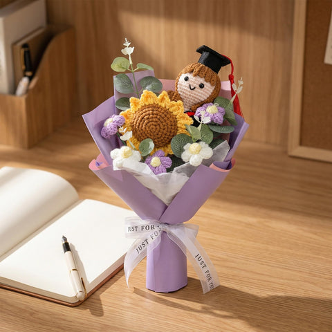 Saiguomi lush leaves and stems create a balanced arrangement