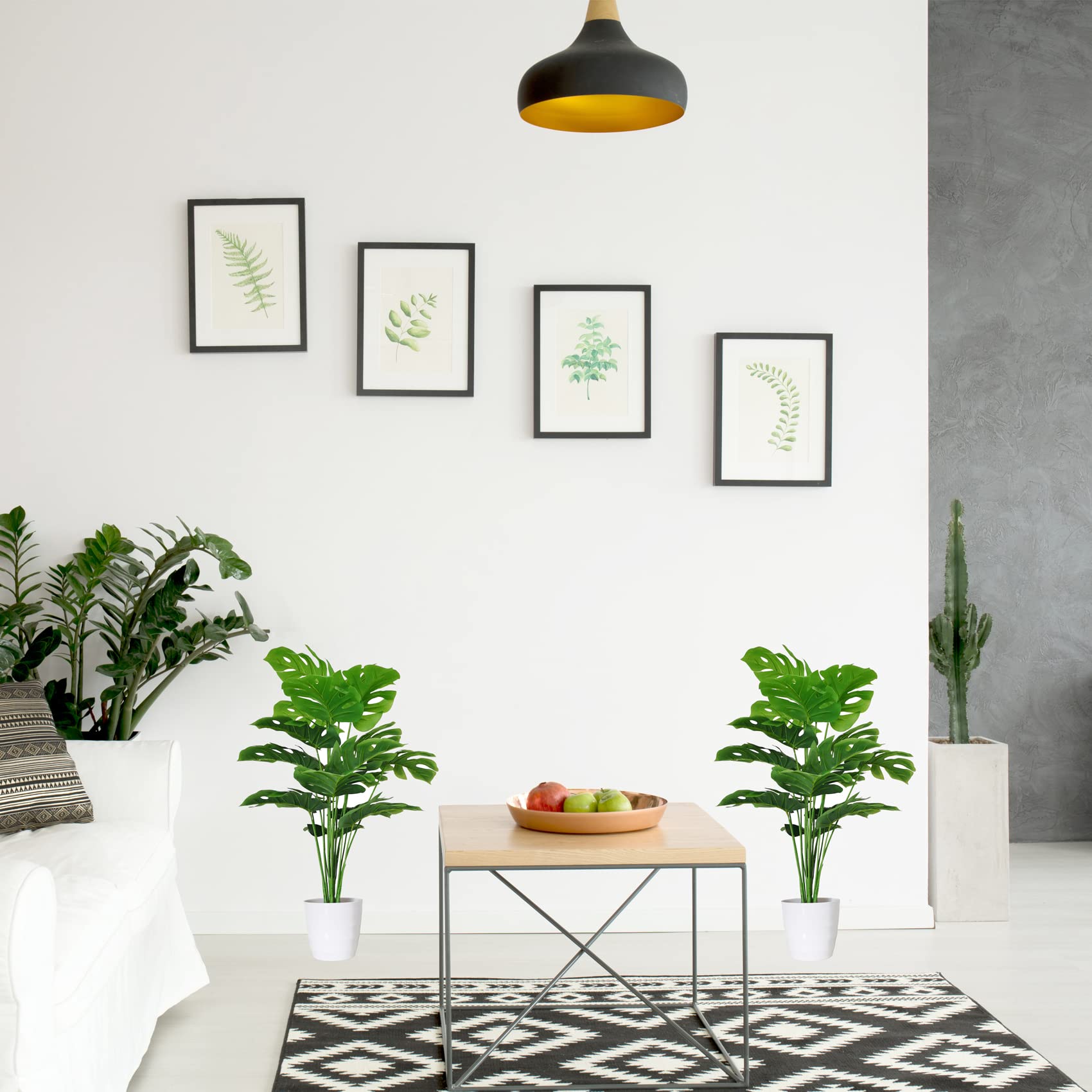 SAJANDAS realistic plastic leaves provide natural look without maintenance.