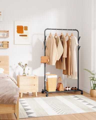 Sakugi Clothes Rack 22mm steel tubes deliver strong, durable support.