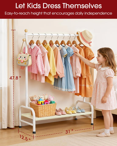 Sakugi rack wooden ball hooks hold hats and bags neatly.