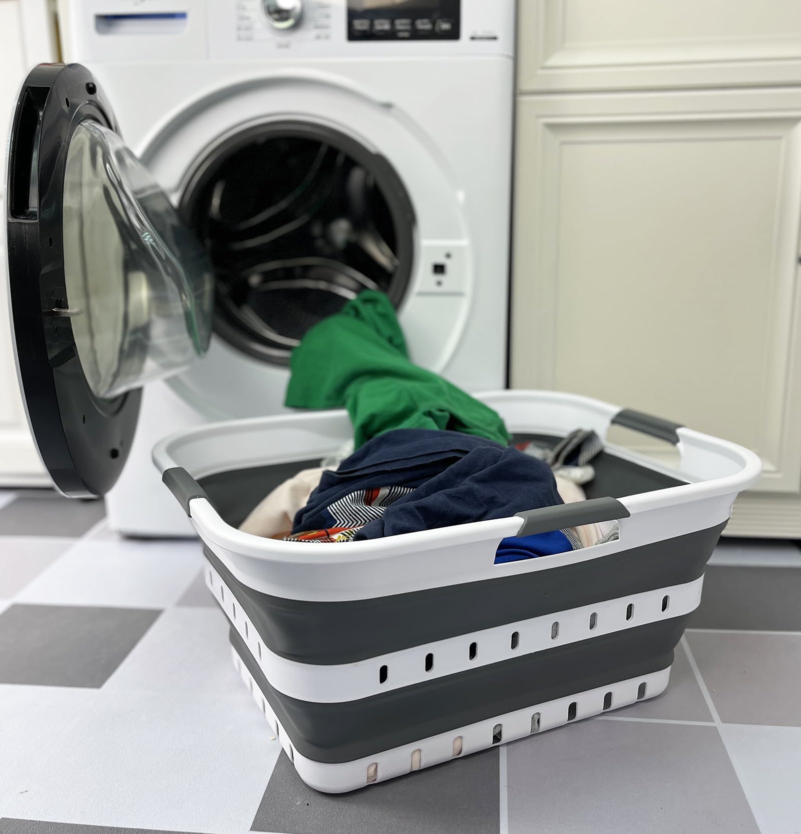 SAMMART 42L collapsible laundry basket open with handles for laundry.