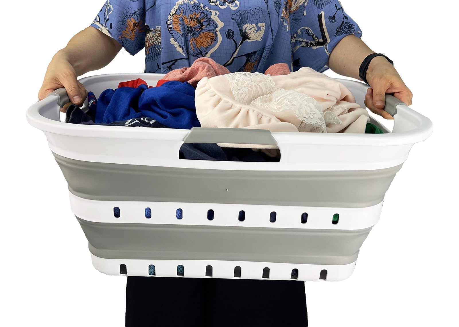 SAMMART 42L expands to 22.8 by 17.5 by 10.6 inches for full laundry capacity