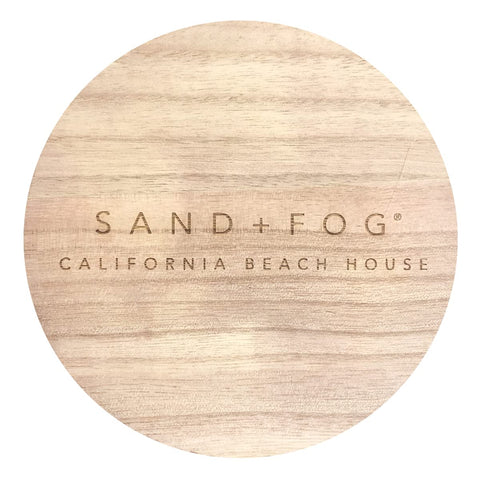 Sand + Fog Driftwood Ocean Mist candle emphasizes airy freshness in any room.