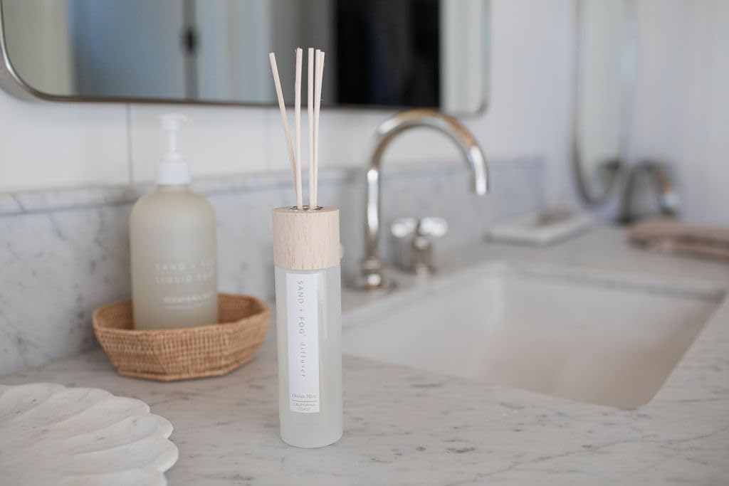 Ocean Mist diffuser cap and bottle highlighting premium packaging