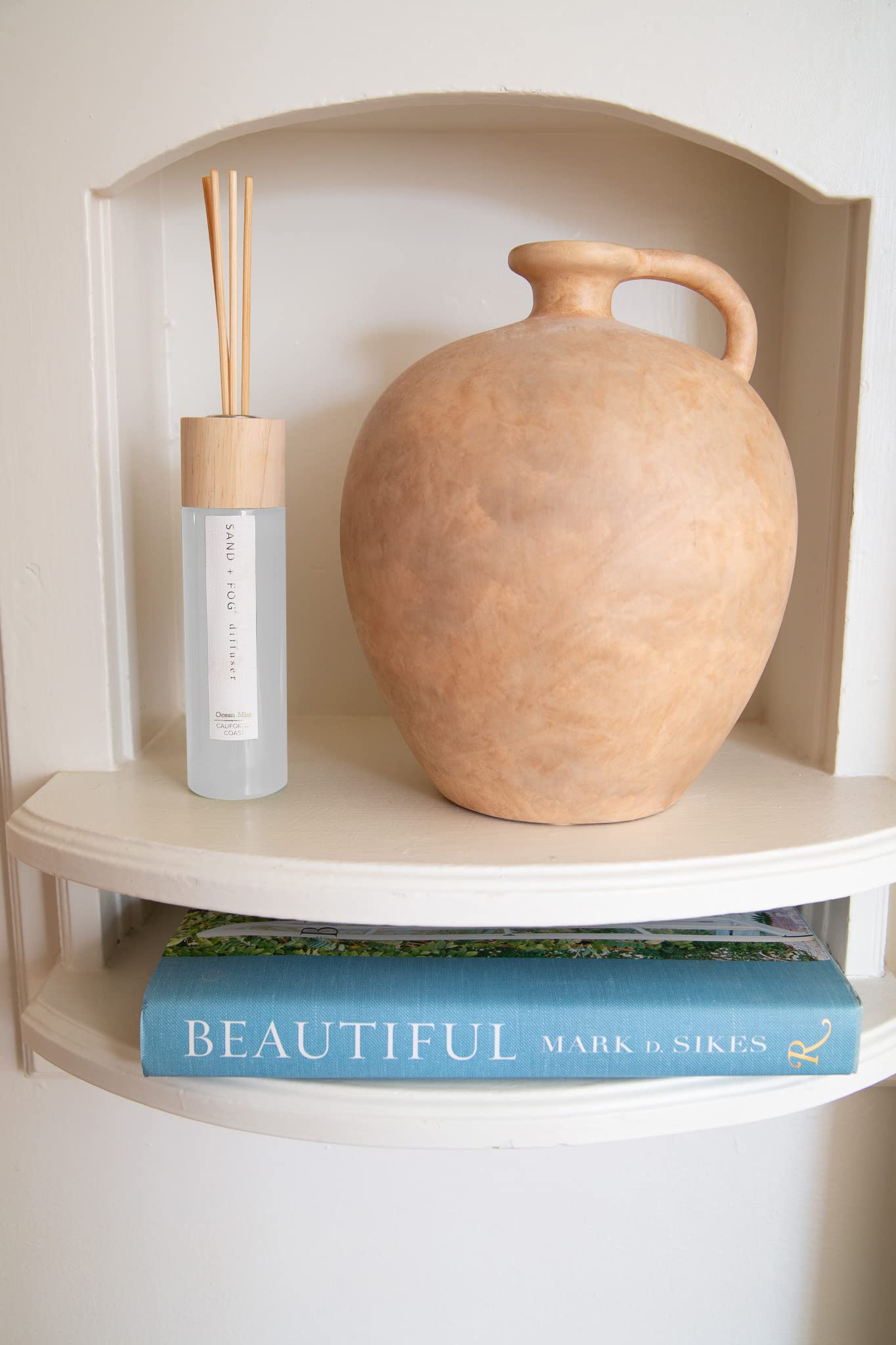 Nordic-inspired room enhanced by Ocean Mist diffuser ambiance