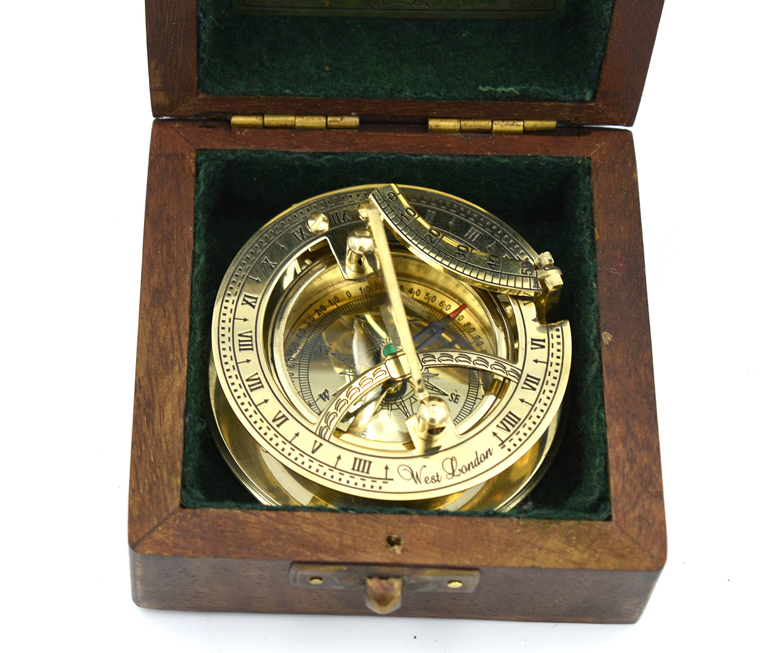 SARA NAUTICAL brass ornament offers durable, long-lasting display with tactile craftsmanship.