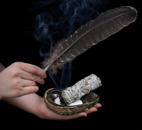 Sarimoire Sage Smudge Kit tripod stand provides safe, hands-free smudging.