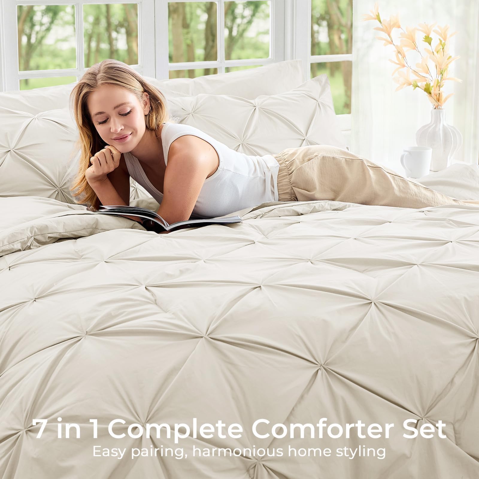Sasttie comforter stitching detail shows reinforced seams and even fill distribution
