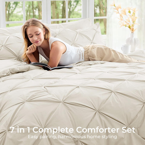 Sasttie comforter stitching detail shows reinforced seams and even fill distribution