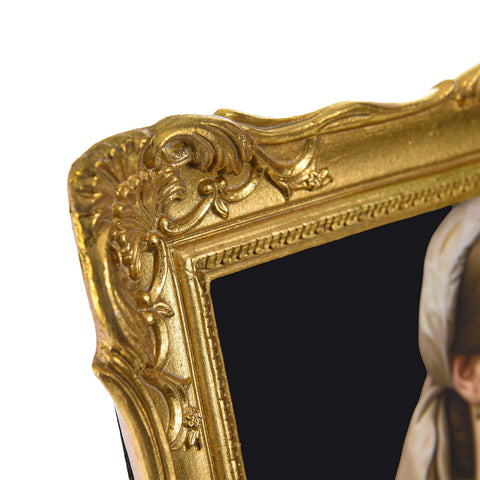 Saysmile gold frame with glass shields photos from dust.