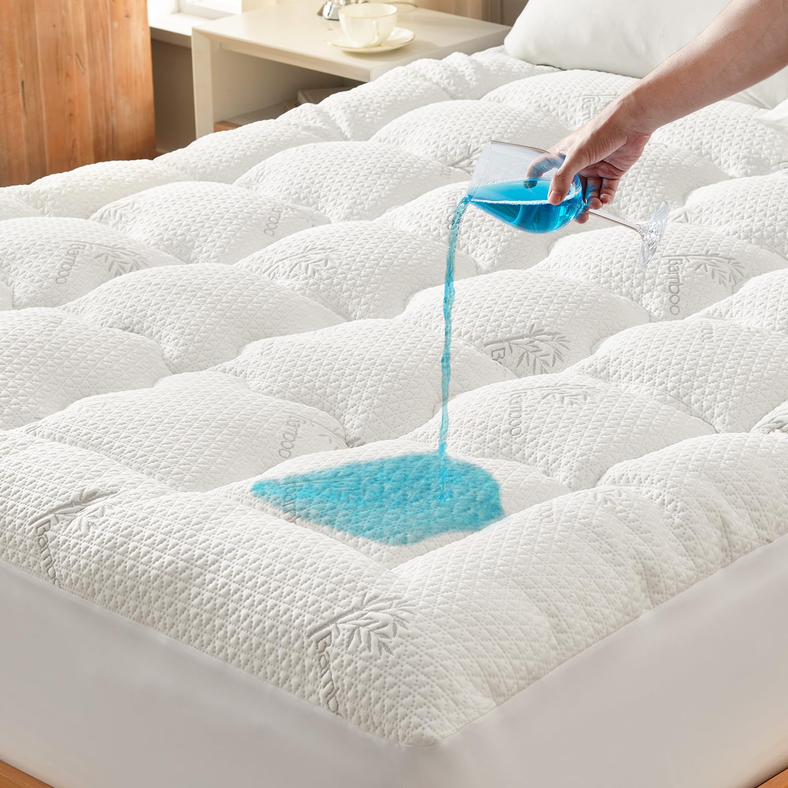 Secgo Premium Topper rayon bamboo fabric close-up, breathable for cooler nights.