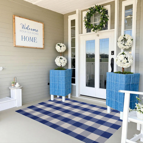 SEEKSEE reversible flat-woven rug for versatile use and extended life.