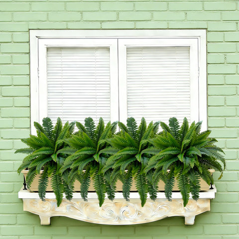 Senjie Boston fern with flexible stems for customizable styling.