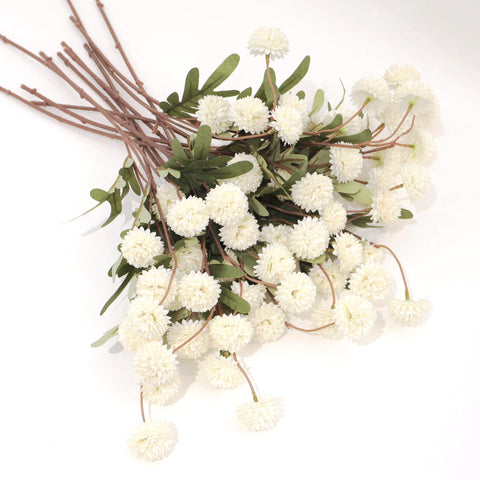 Senjie no water maintenance artificial flowers stay fresh looking.